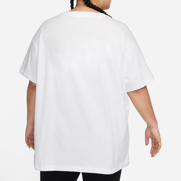 Nike Sportswear Essential White Tee Loose Fit New With Tags - Picture 7 of 10